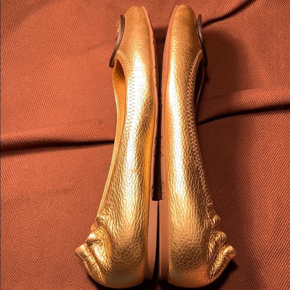 Tory Burch Gold Leather Magnificent Almost New! - Picture 5 of 15
